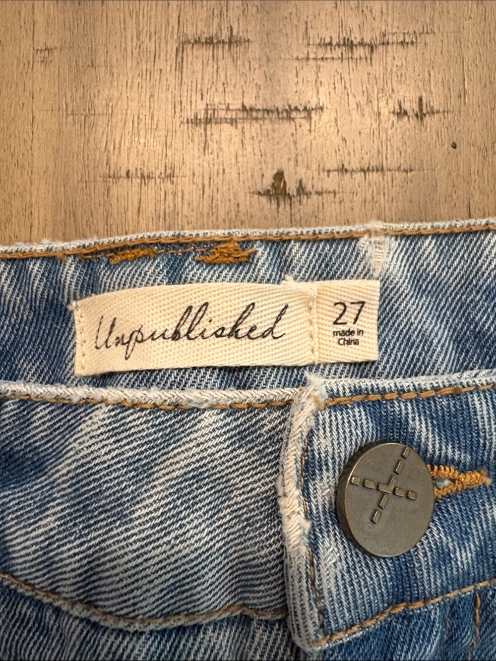 Unpublished Embroidered Light Blue Denim Cutoff Shorts 708 - Picture 2 of 11